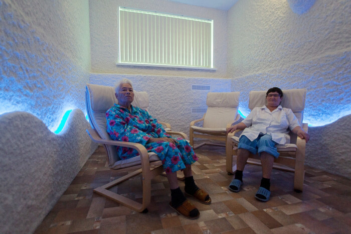 во Всеволожском Доме-интернате для престарелых была торжественно открыта соляная комната